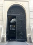 Charles Wheeler, bronze doors, 1928-37, at Bank of England, Threadneedle Street, EC2. Photo credit Kelise Franclemont.